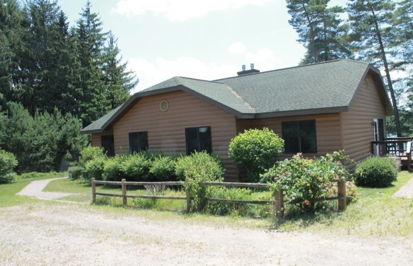 Lake Cabin rentals near me